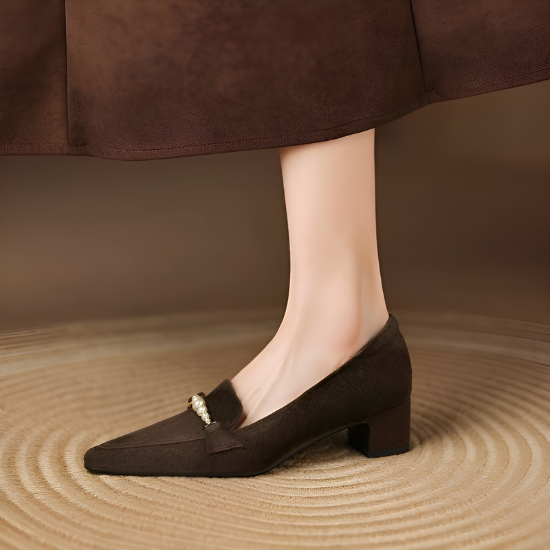 パールビット付きスエード調ローファー