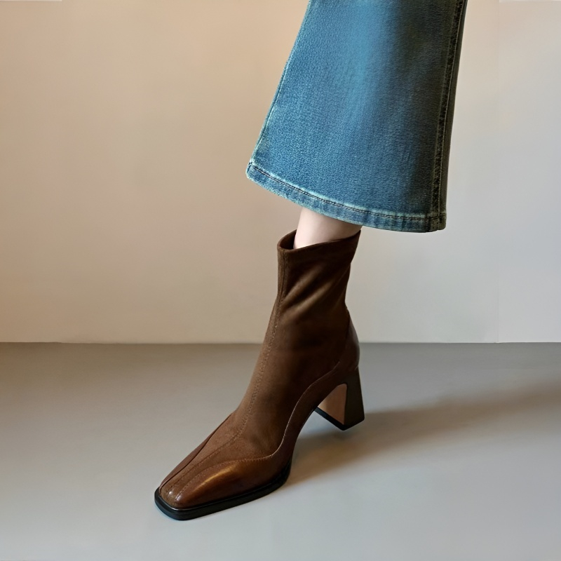 スクエアトゥ 異素材ドッキングショートブーツ ブラウン