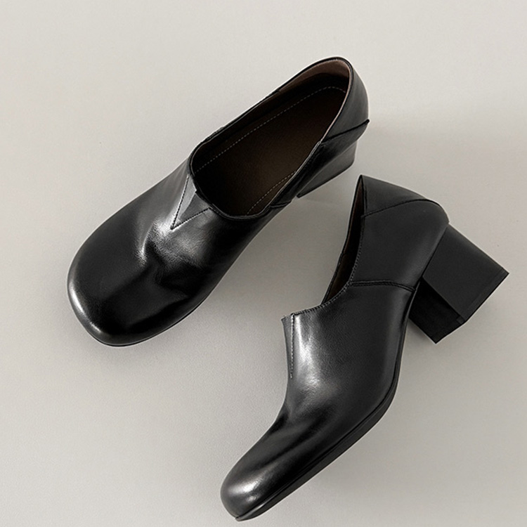 クラシカル チャンキーヒール トゥアップローファー