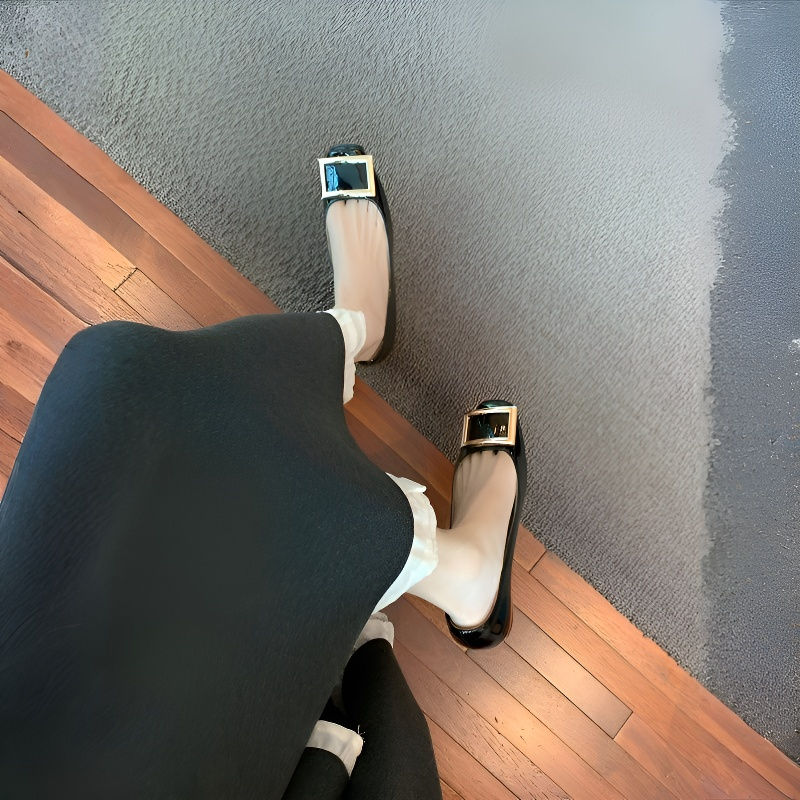 スクエアバックル インヒールパンプス