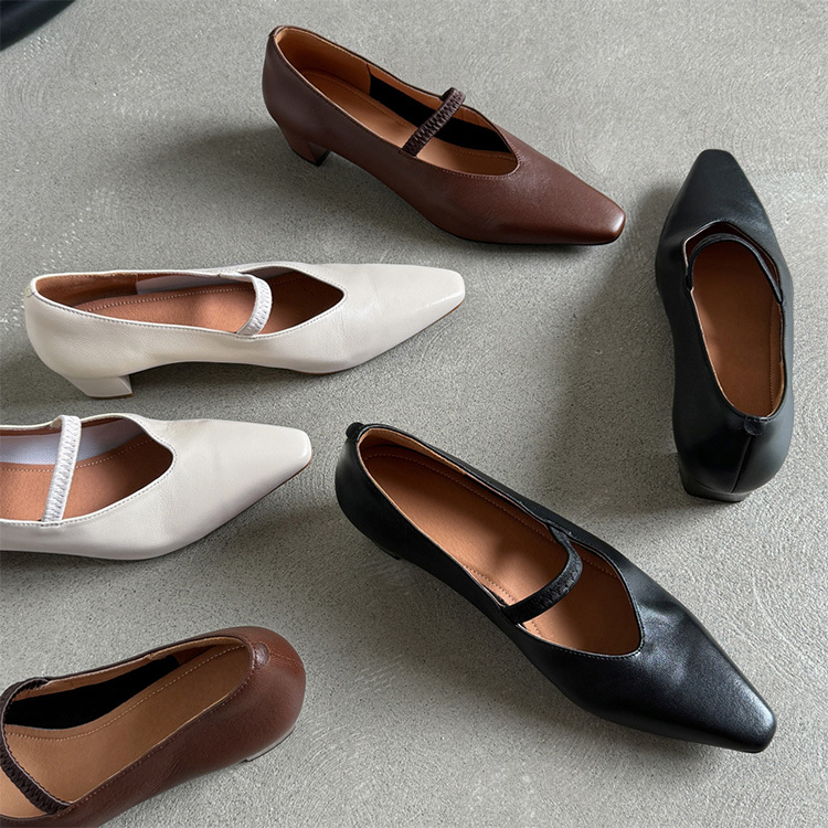 ブロックヒール Vカットメリージェーン