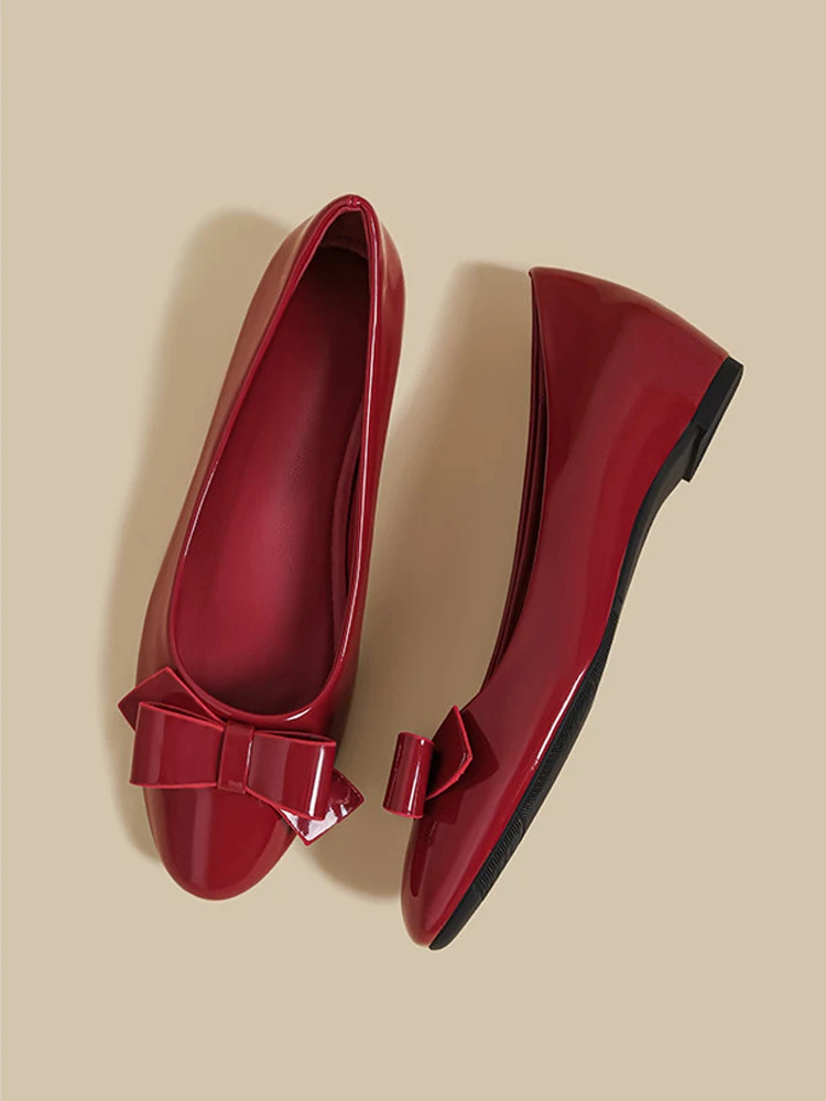 KENPOGEN インヒールパンプス エナメルシューズ ラウンドトゥ リボン付き 痛くない 脱げない