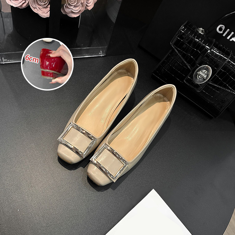 スクエアトゥ ビッグバックル 美脚パンプス