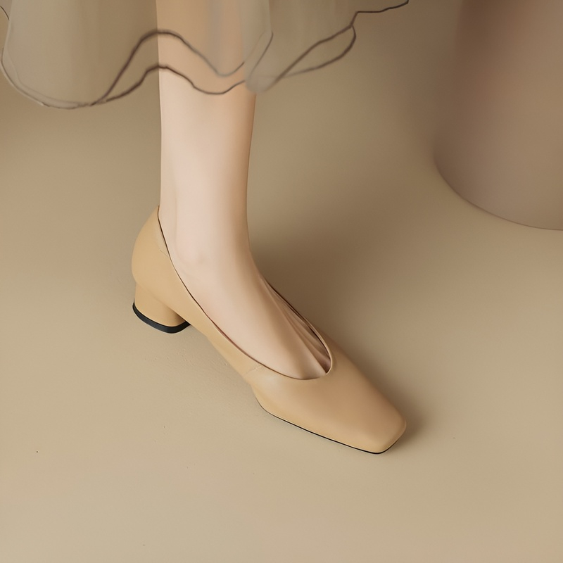 チャンキーヒール本革パンプス