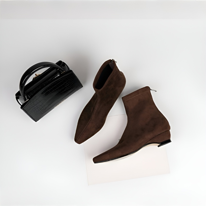 ポインテッドトゥ ストレッチブーツ