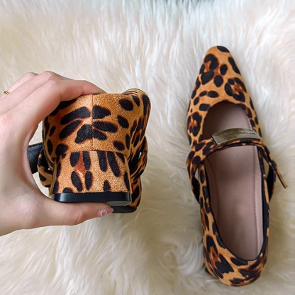 パンプス　インヒール 　ヒョウ柄　ポイン テッドトゥ　疲れない  通勤