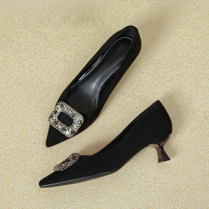 ビジューバックル ポインテッドトゥ4cm美脚パンプス