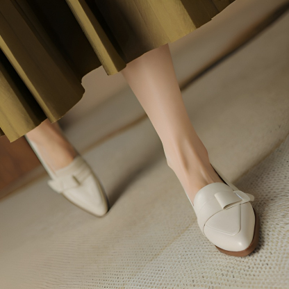 リボンモチーフ5cm美脚ローファー