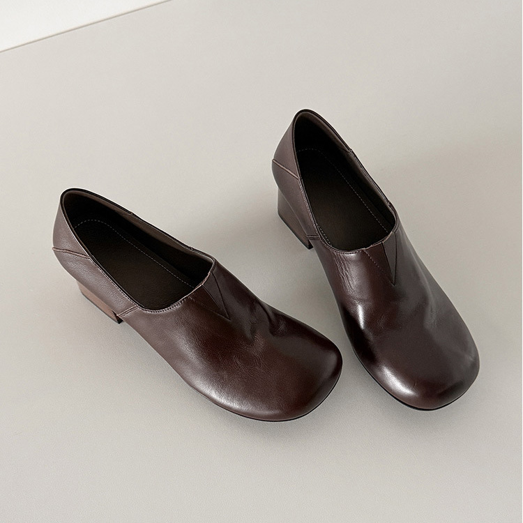 クラシカル チャンキーヒール トゥアップローファー