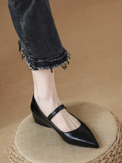 KENPOGEN ストラップパンプス インヒールパンプス ポインテッドトゥ 5cmUP パール飾り 歩きやすい