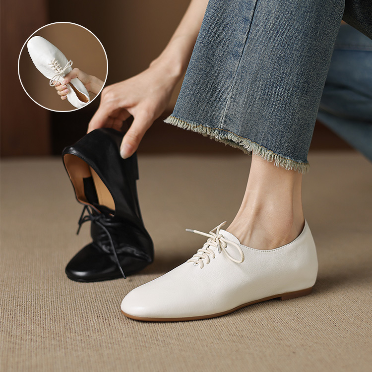 レトロスタイル 3cm美脚レースアップ