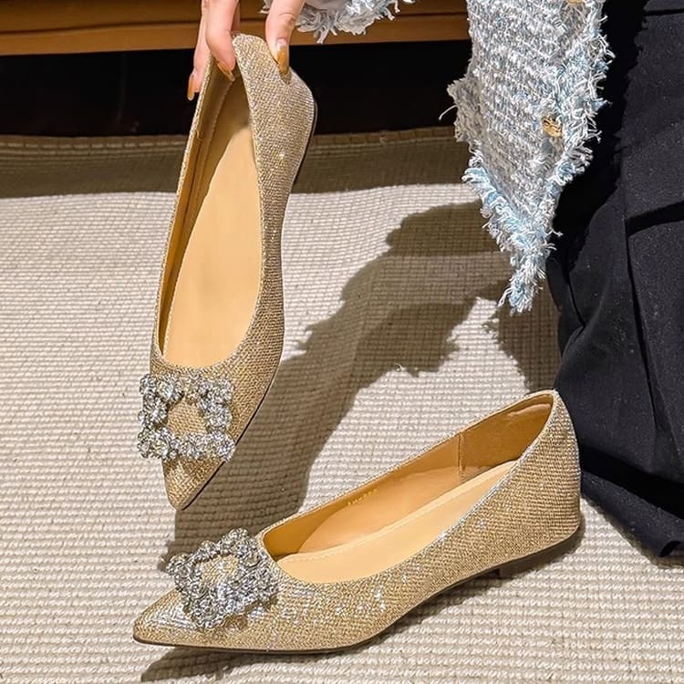 ビジューバックル 美脚グリッターパンプス