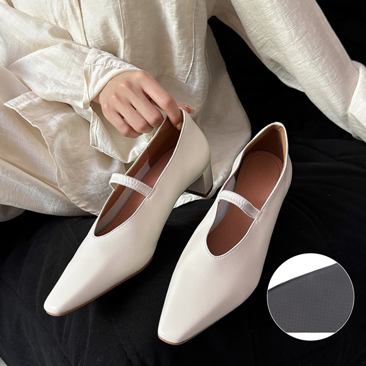 ブロックヒール Vカットメリージェーン