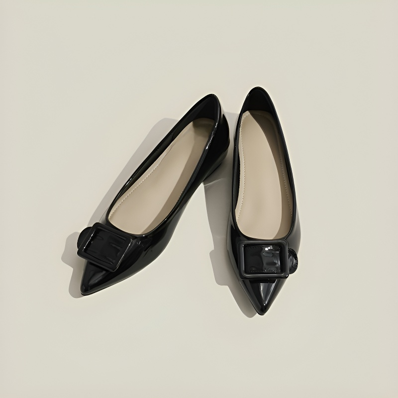 バックル付き5cm美脚ポインテッドパンプス