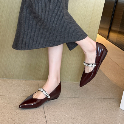 きらめきストラップ 3cm美脚ポインテッドトゥパンプス