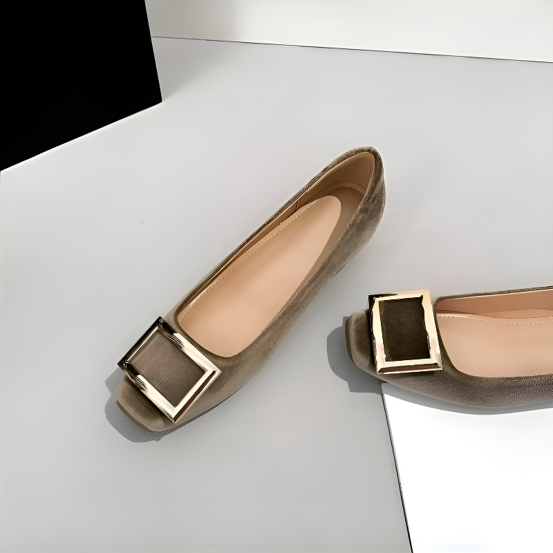 ビッグバックル 6cm美脚スエードパンプス