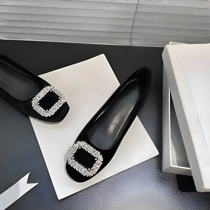 ビジューバックル 5cm美脚スエード調パンプス