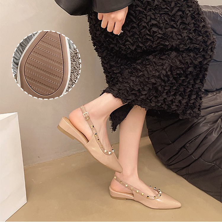 スタッズトリム 5cm美脚ポインテッドトゥパンプス