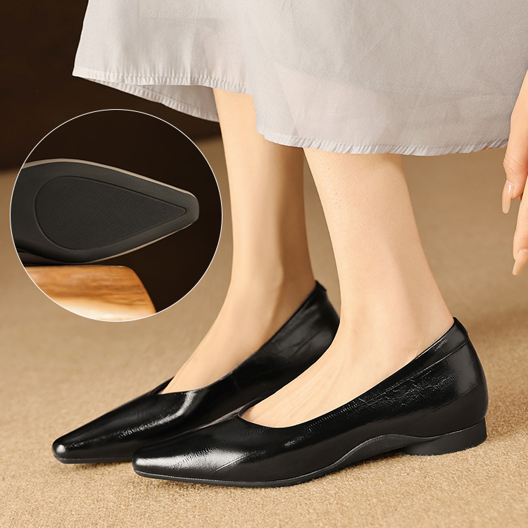 メタリック Vカット ウェッジソールパンプス