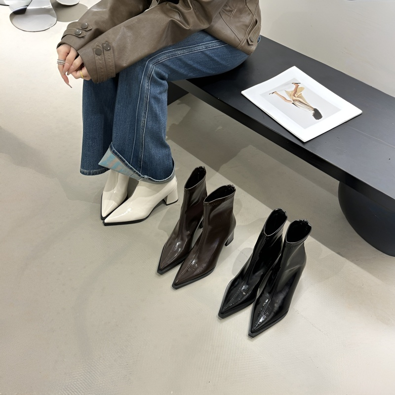 Vカット エナメル ストレッチブーツ