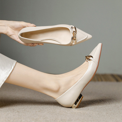 モードチェーン Vカットパンプス