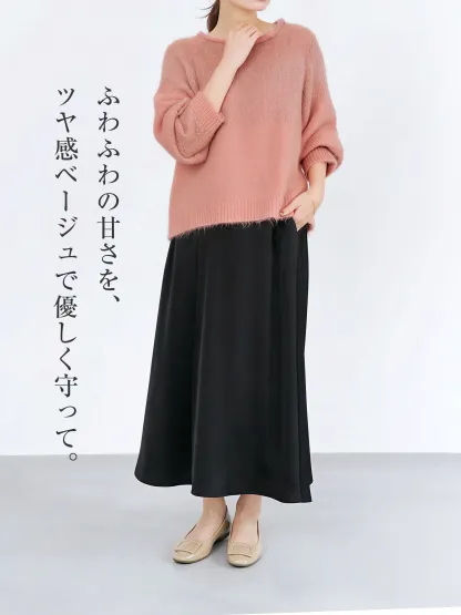 フェミニンなスカートコーデに合うベージュパンプス 優しい雰囲気 40代ママの春ファッション