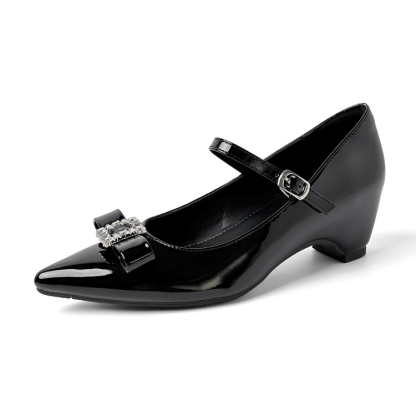 ビジューバックルで主役級