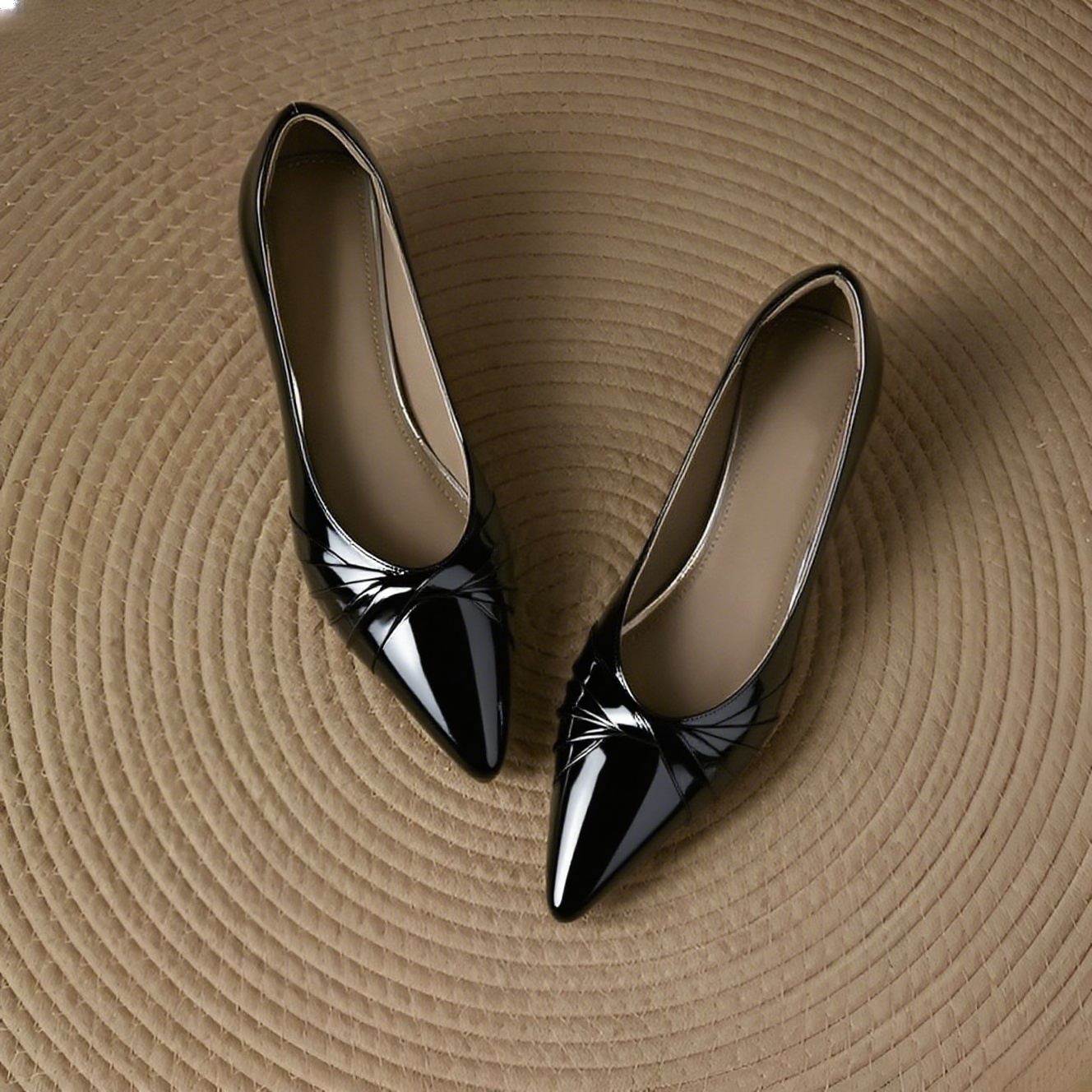 リボンモチーフ本革ポインテッドトゥパンプス