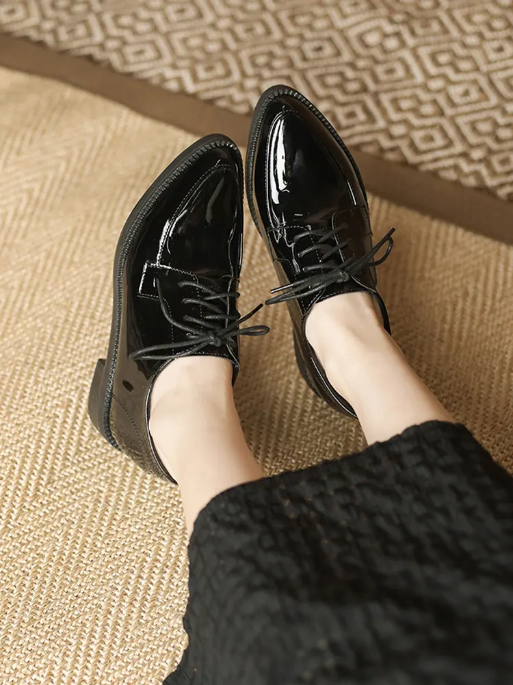 インヒール内蔵 エナメルレースアップ