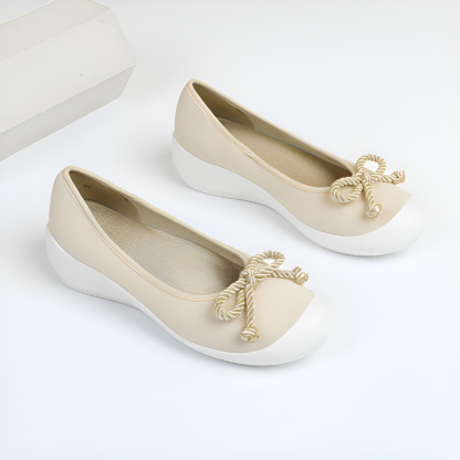 リボンモチーフ ウェッジソールパンプス