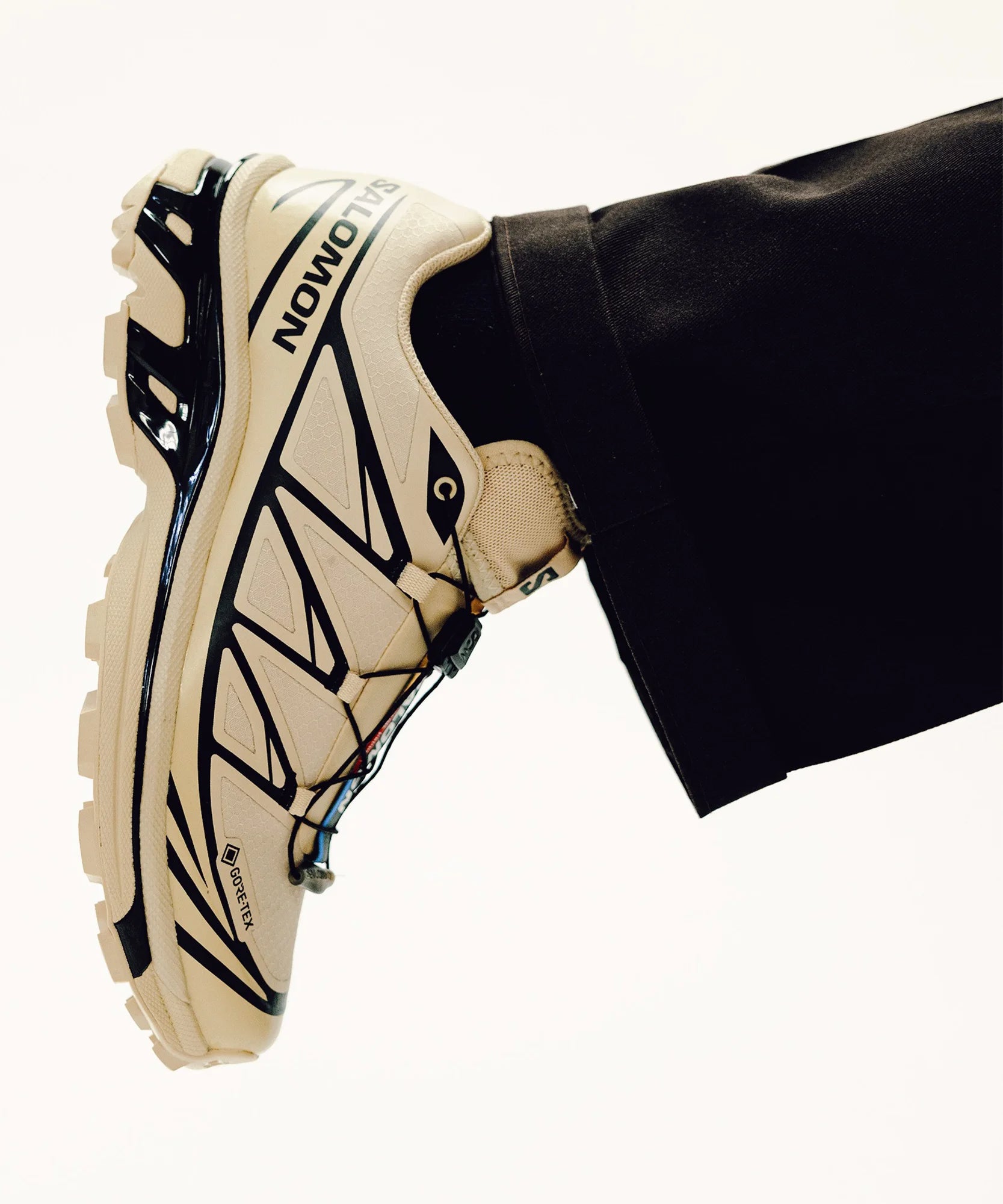 XT 6 GTX Unisex Sportstyle Shoes in Safari/Black – SALOMON PH