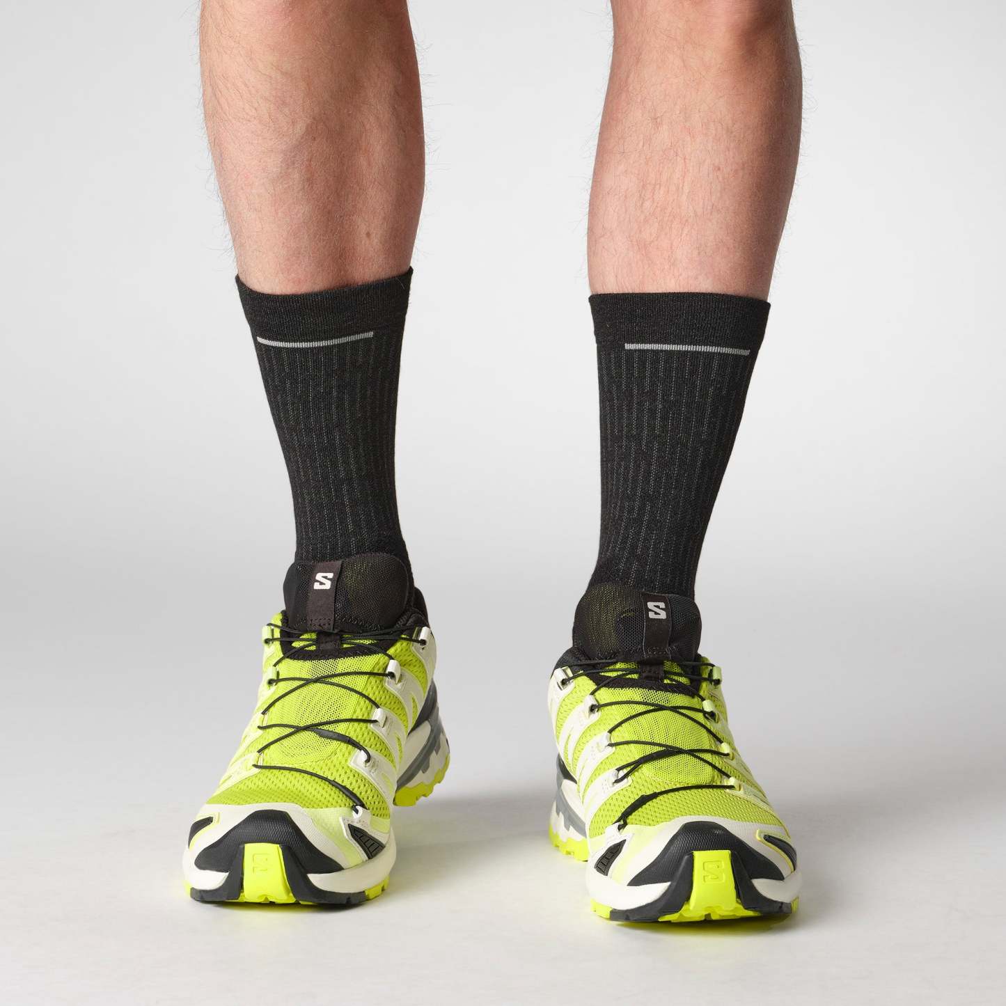 XA PRO 3D V9 Men Outdoor Shoes
