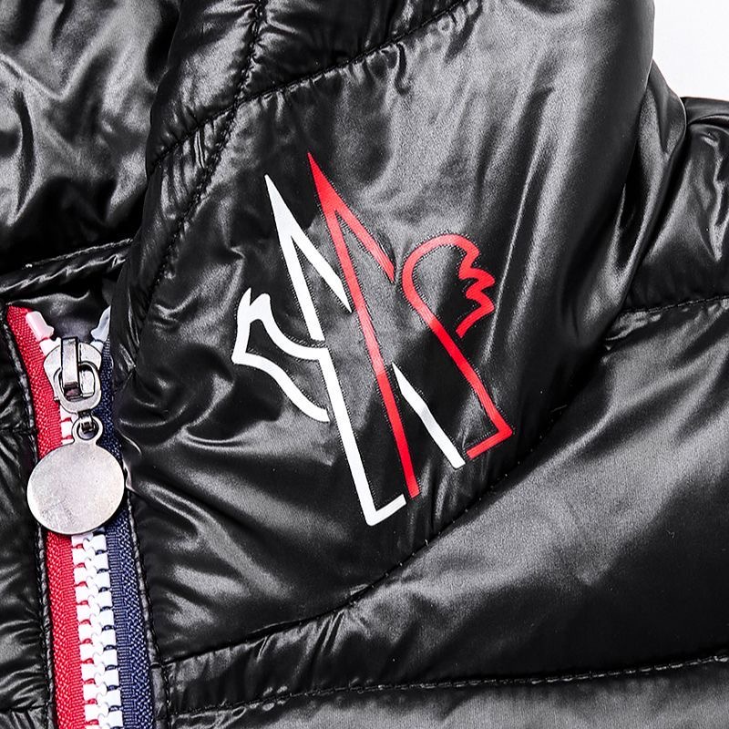 MONCLER ショート丈ダウンジャケット メンズ