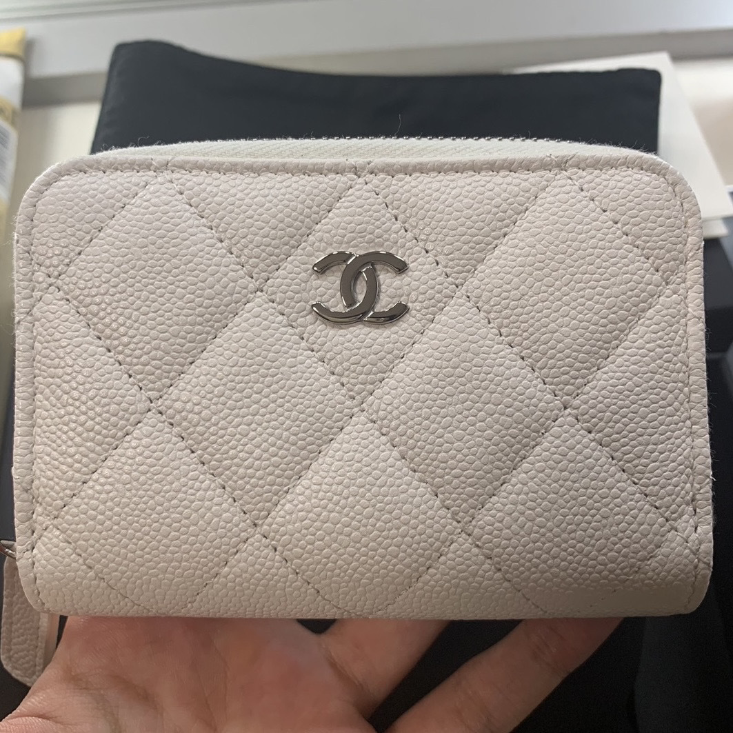 【コンパクトで実用的！】 CHANEL ジップ コインパース