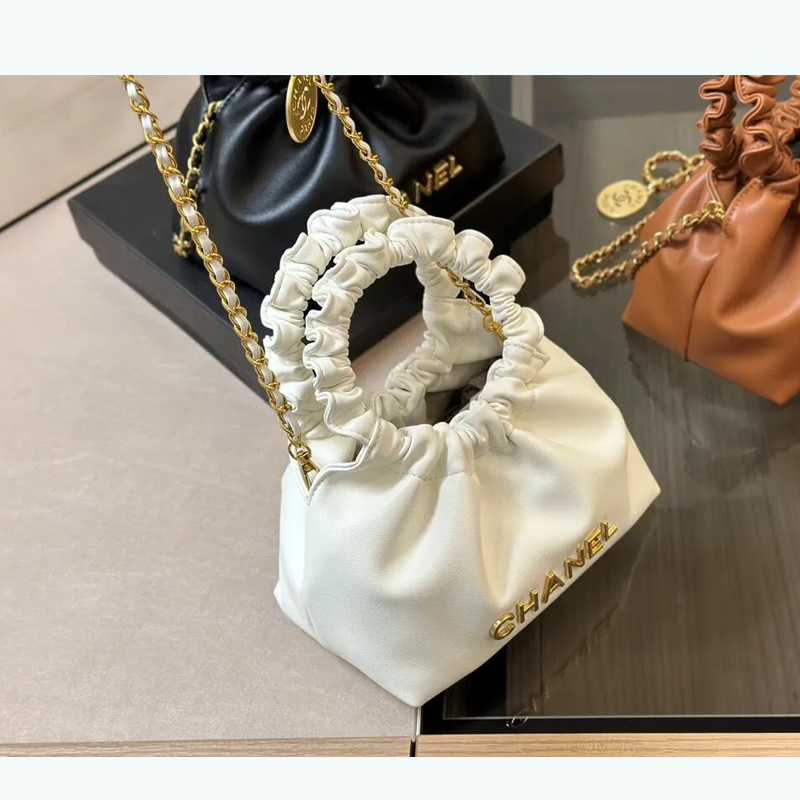 𝘝𝘪𝘯𝘵𝘢𝘨𝘦 Chanel  ★(大人気で即完売)入手困難チェーン