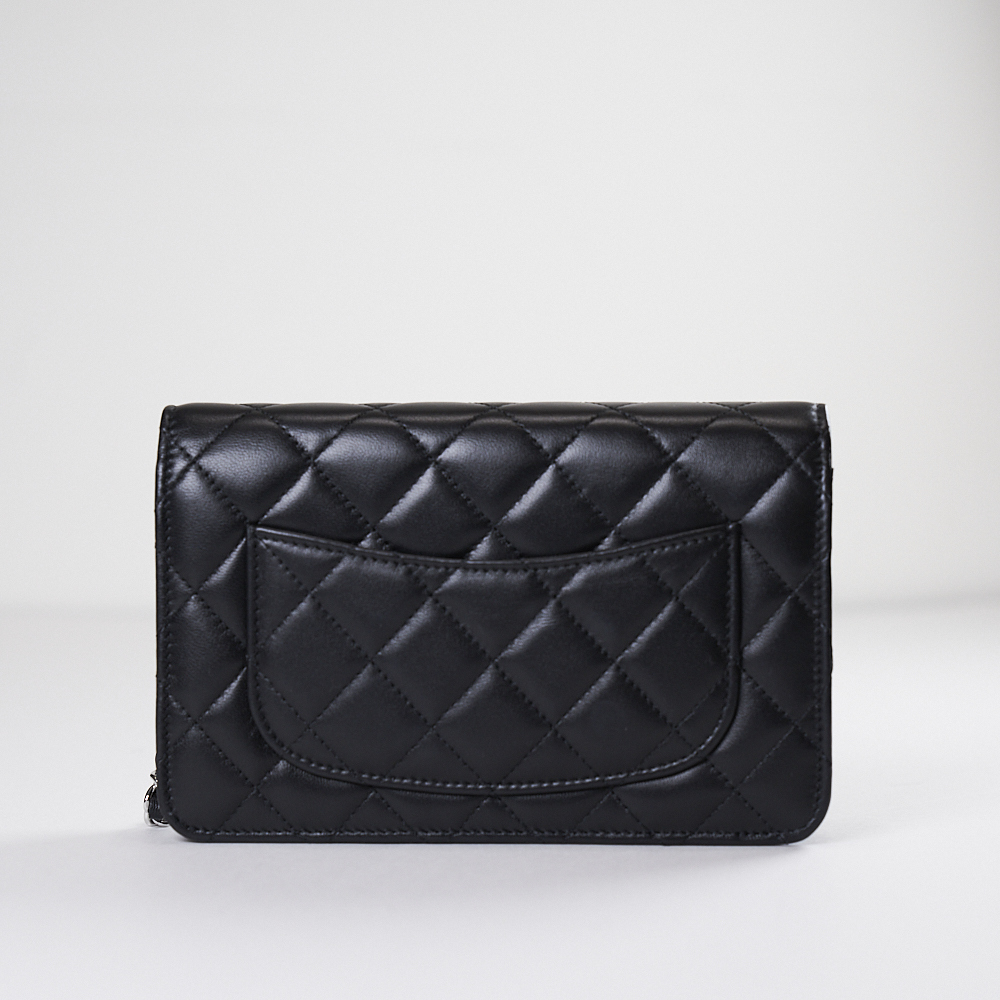 【CHANEL】 チェーンウォレット マトラッセ chain wallet