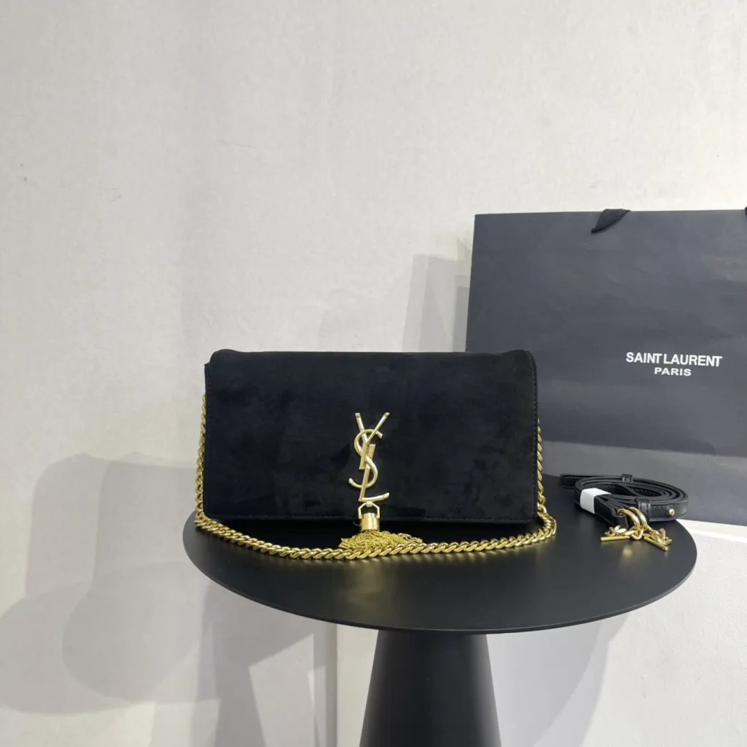 ◆SAINT LAURENT◆ カサンドラ ウォレット（ラムスキン） カサンドラ チェーンウォレット（ラムスキン） | Saint Laurent