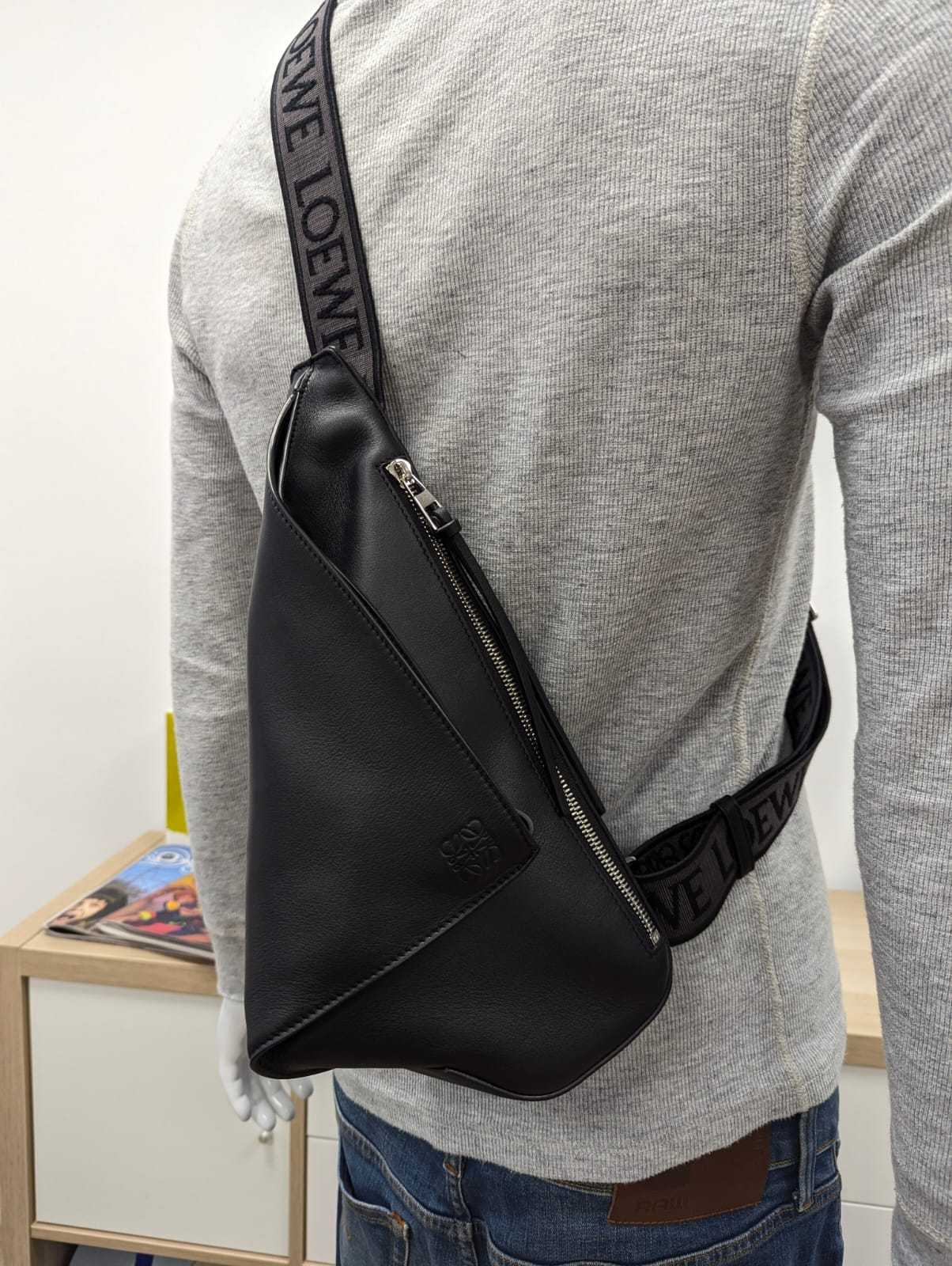 6万取引突破★UPS速達便！【LOEWE】B511A09X10_ショルダーバッグ