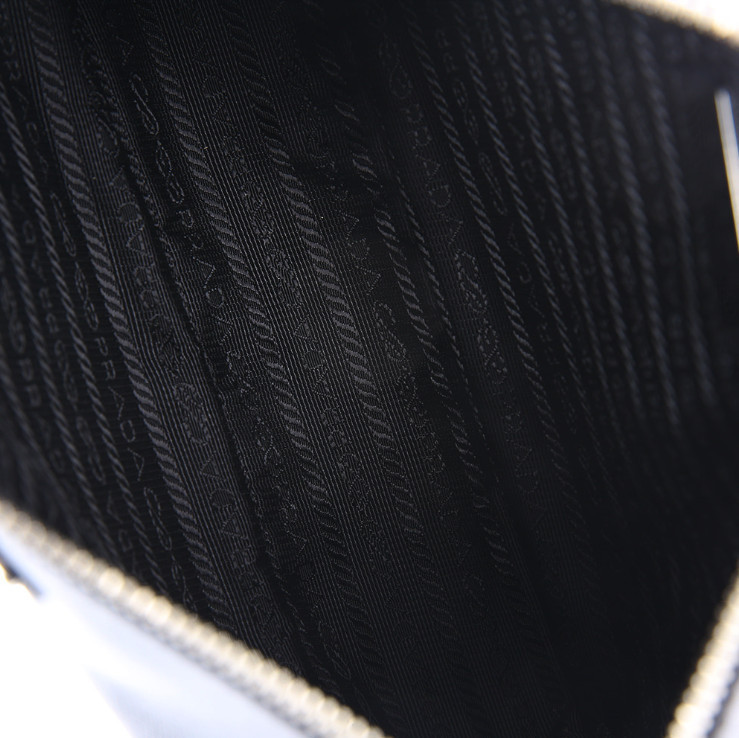 ♦PRADA♦メンズ ショルダーバッグ☆正規品・関税込☆