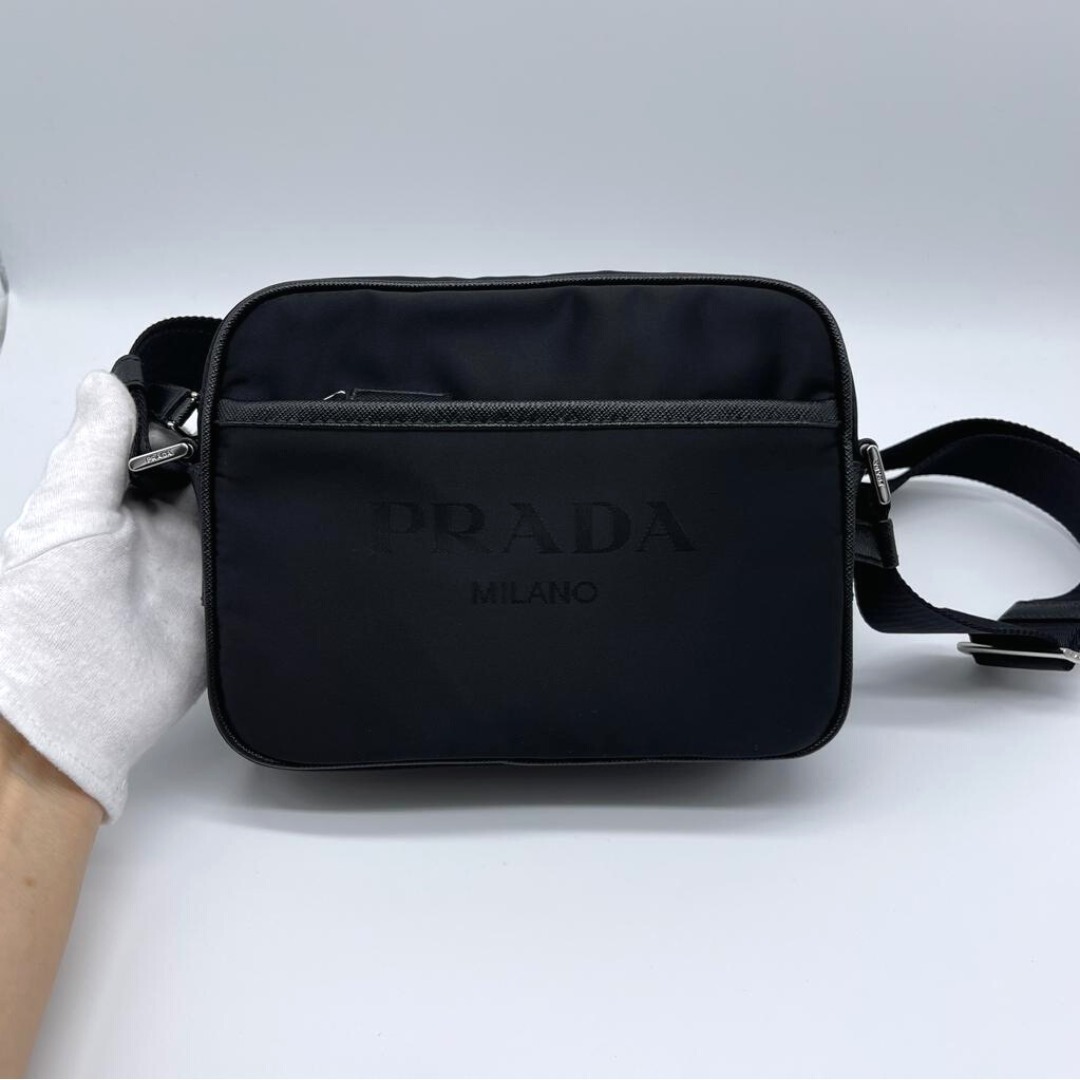 ★プラダショルダーバッグ お買い得！！