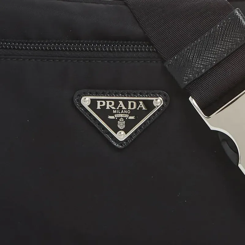 ★送料関税込★PRADA Re-Nylon サフィアーノレザー ボディバッグ