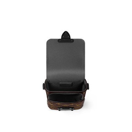 【セレブ御用達】【Louis Vuitton】ウェアラブルウォレット