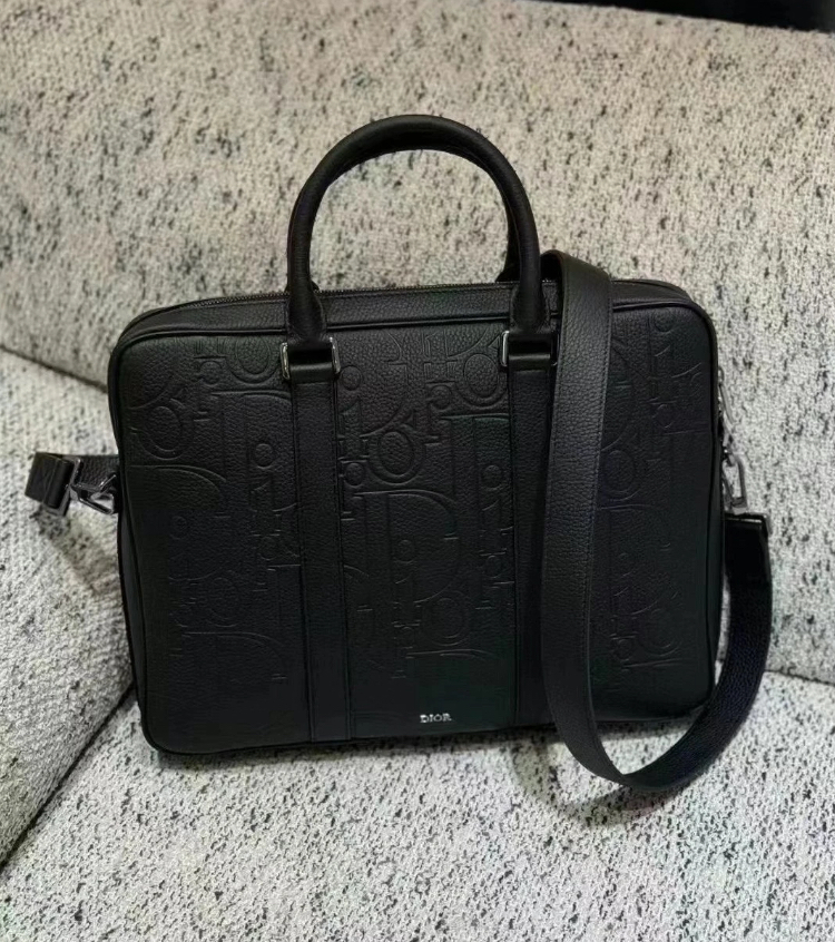 《ビジネスに♡》DIOR ジップ ブリーフケース
