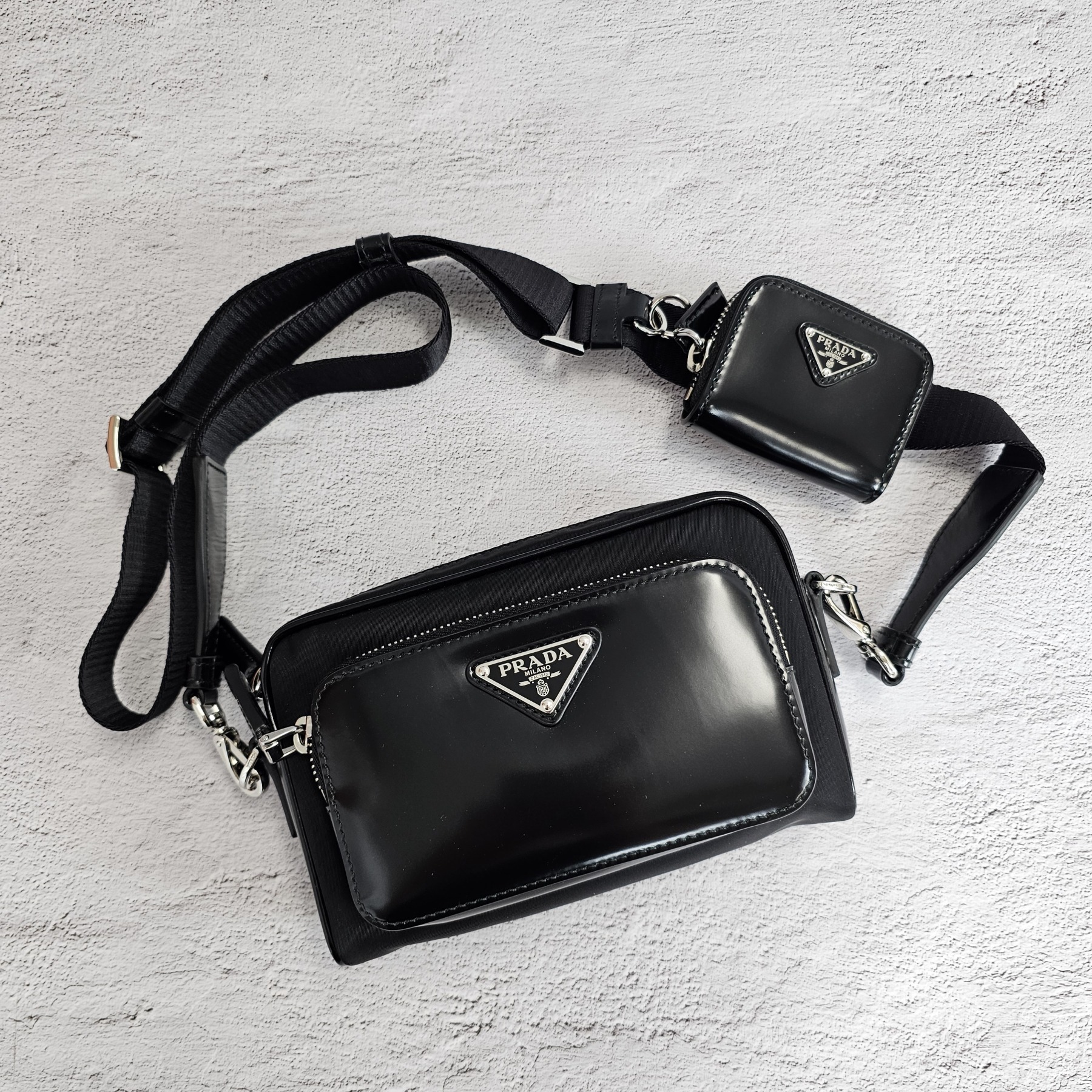 ★関税込★PRADA★Re-Nylon ブラッシュドレザークロスバッグ★