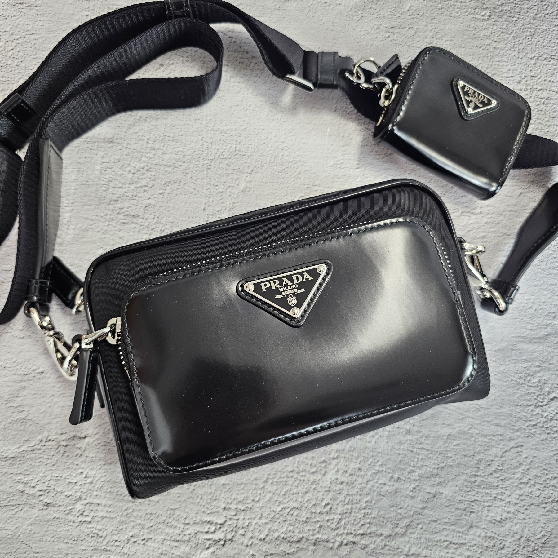 ★関税込★PRADA★Re-Nylon ブラッシュドレザークロスバッグ★