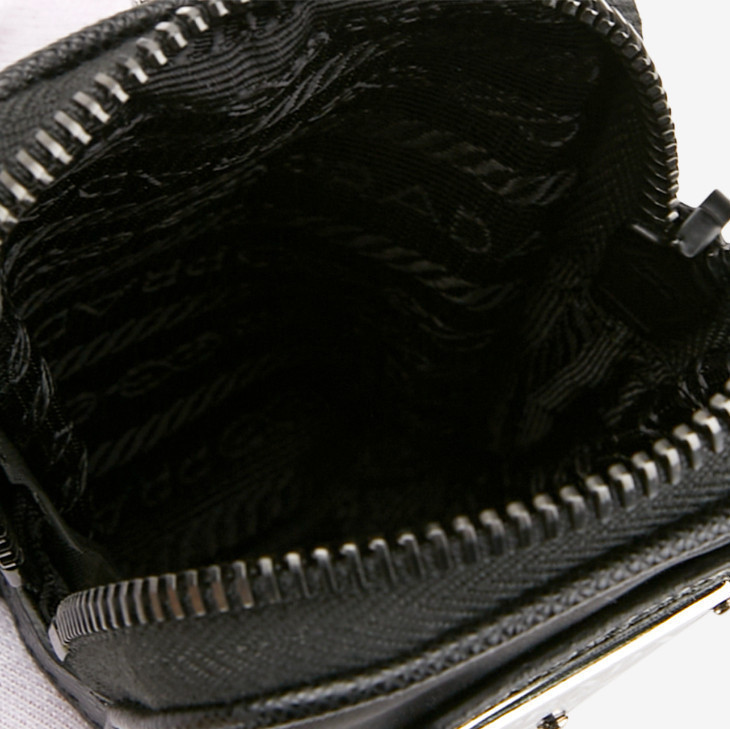 商品コメント ♦PRADA♦メンズ ショルダーバッグ☆正規品・関税込☆ (69305727)