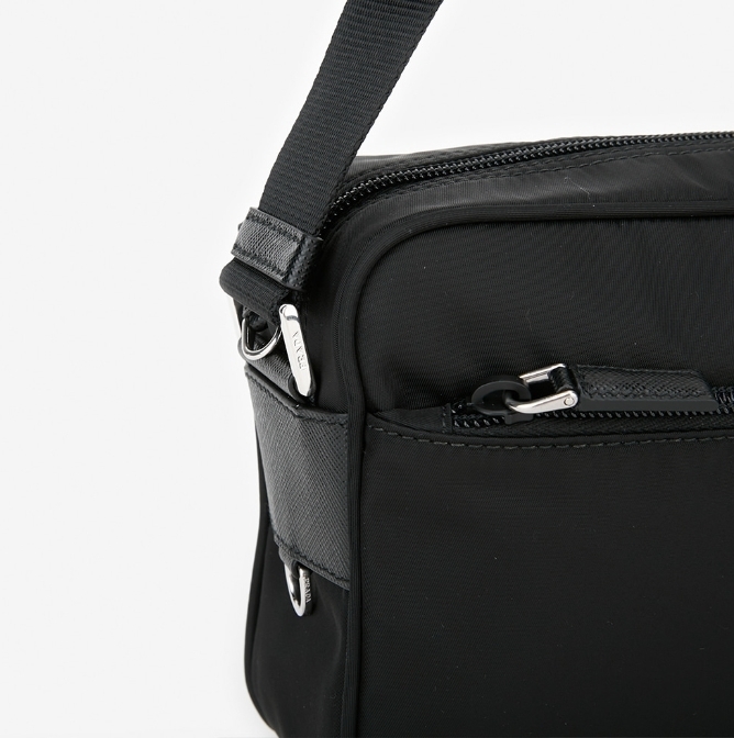 ☆送料関税込☆RADA Re-Nylon ポーチ付き ショルダーバッグ☆