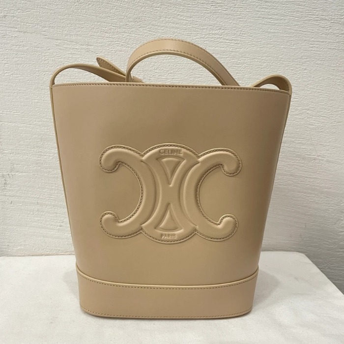 ★Celine セリーヌ★スモール バケット キュイル TRIOMPHE