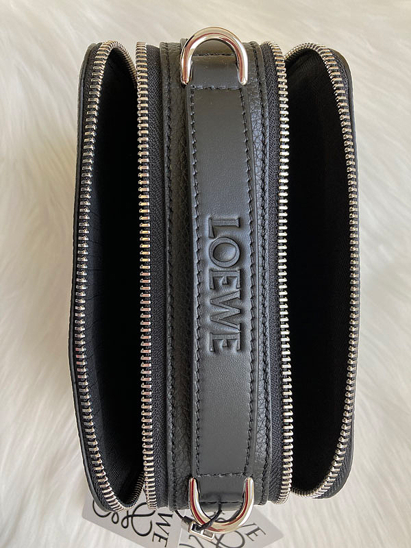 【LOEWE】ロエベ カメラ ミニ ウェアラブル クロスボディバッグ