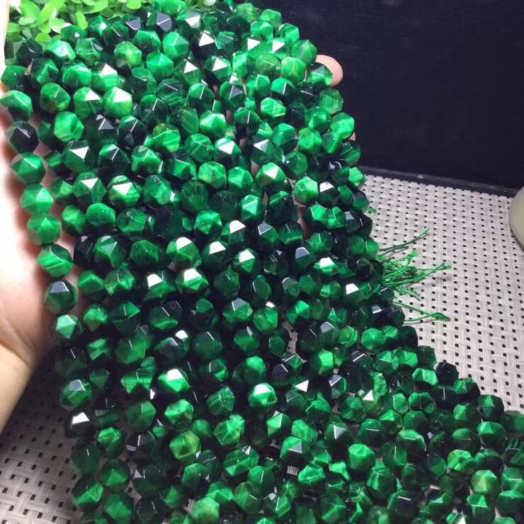 ダイヤモンドカット面緑タイガーアイ